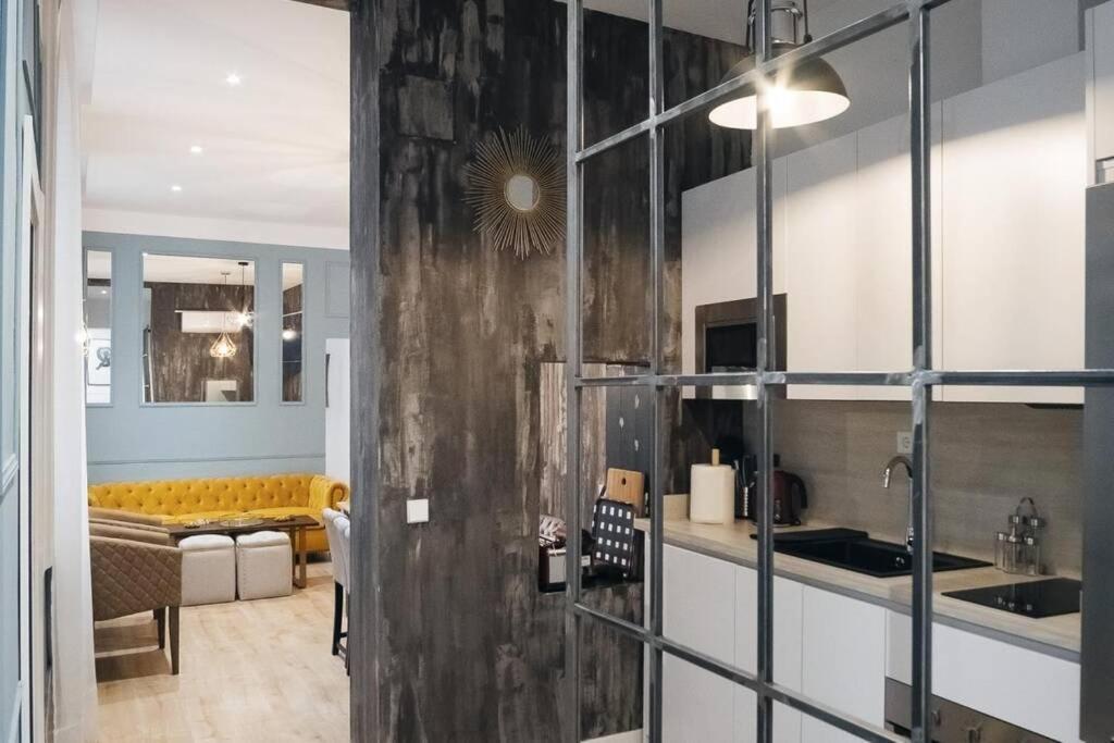 Apartamentos Plaza De Pedro Zerolo III Madrid Kültér fotó